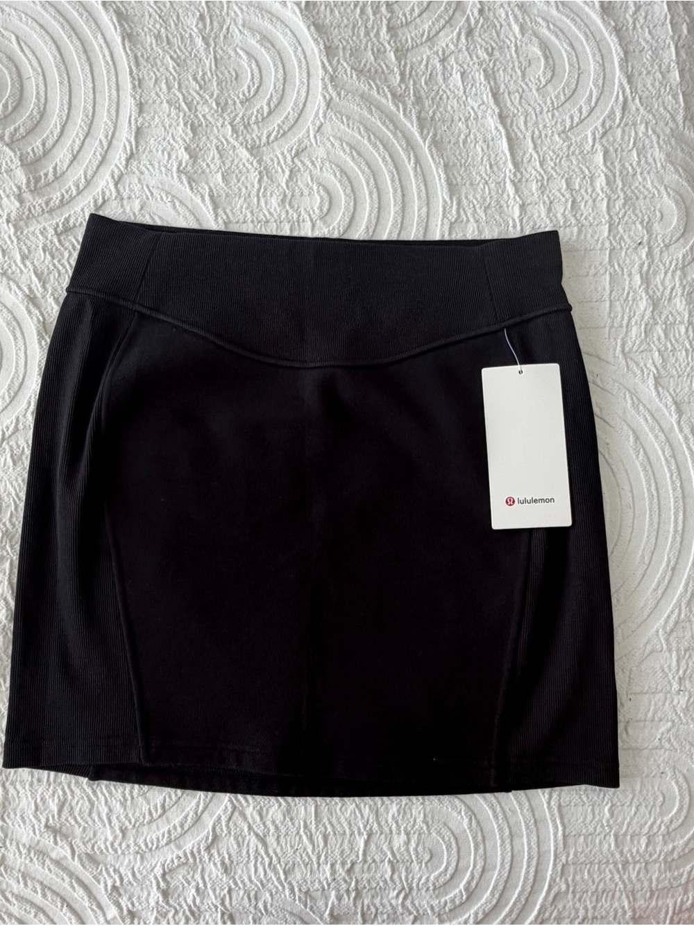 lululemon athletica Black Mini Skirt - Picture 1 of 5